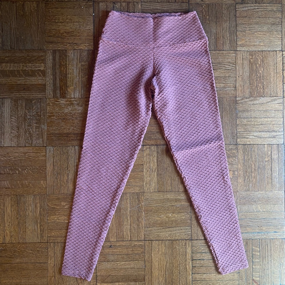 Booty by Brabants Textured Mauve Leggings